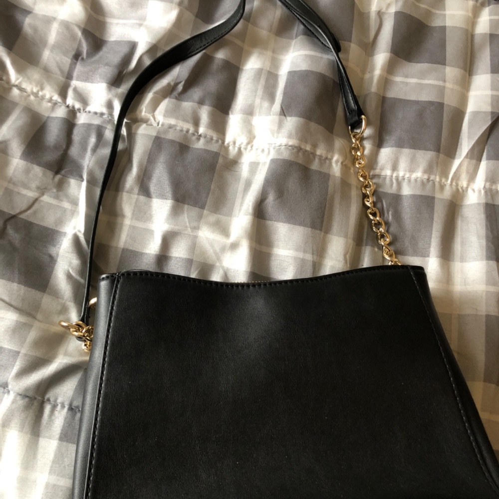 Purse - Picture 2 of 6